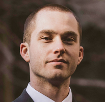 Thomas Whitfield, analista de trading especializado no mercado cripto, retrato